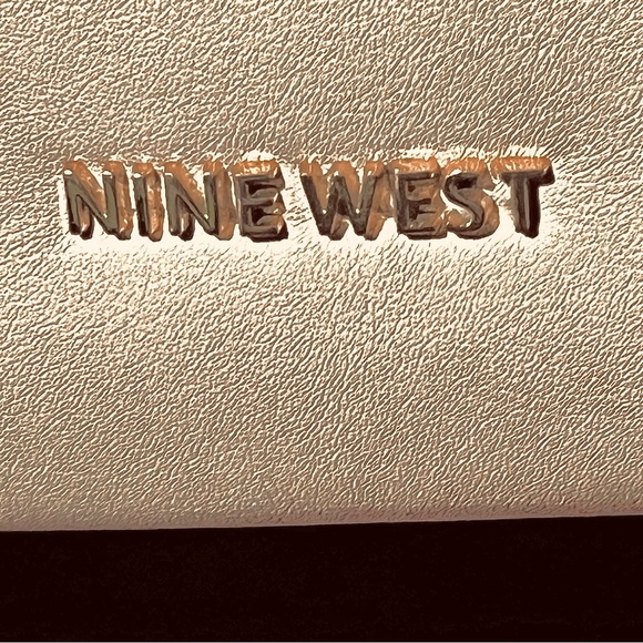 Nine West Beige Tote with Wavy Design - Picture 4 of 11